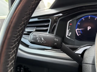 Volkswagen Polo Volkswagen Polo 1.0 TSI Comfortline Business R-Line 2e Eigenaar,Automaat,Navi,Clima,Adapt cruise,Pano,Carplay,PDC V+A,Trekhaak,Elek ramen,Lm velgen,N.A.P,APK tot 02-2026 - afbeelding nr 24