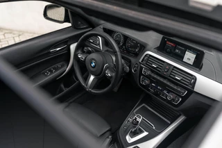 BMW 1 Serie BMW 1-serie M140i xDrive Harman Kardon Dak Leer - afbeelding nr 24