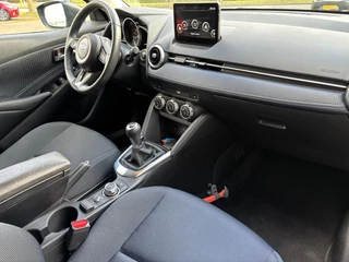 Mazda 2 Mazda 2 1.5 Skyactiv-G Luxury 1e Eig. NL-Auto, Dealer Ond., Android/Carplay Auto, Navigatie, A.Rijcamera, Stoel & Stuur verw., LM velgen, Originele Auto nette auto. - afbeelding nr 7