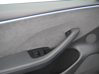 Tesla Model 3 Tesla Model 3 Long Range AWD 78 kWh AUTOPILOT | LEDER | RIJKLAAR INCL. TESLA GARANTIE T/M 12-2027 | ORIG. NL. NAP KM. - afbeelding nr 16