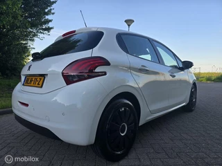 Peugeot 208 Peugeot 208 1.2 PureTech Allure Nieuwe APK - afbeelding nr 5