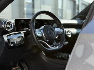 Mercedes-Benz A-Klasse Mercedes-Benz A-klasse 200 AMG Burmester|Pano|Memory|360cam - afbeelding nr 17