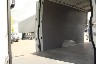 Iveco Daily Automaat | Adap. Cruise| L + R Schuifdeur | 3500kg trekgew. | Gev. Stoel | Camera | Navi | Clima | Lease 537,- p/m - afbeelding nr 13