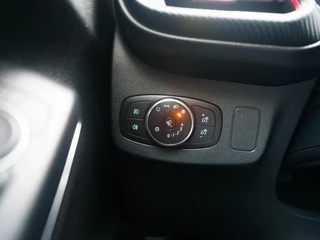 Ford Puma Ford Puma 1.0 EcoBoost Hybrid 125pk ST-Line X | B&O sound | Full LED | Winterpakket - afbeelding nr 42
