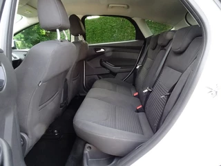 Ford Focus Ford Focus 1.0 Titanium Edition met Navi en WinterPack - afbeelding nr 8