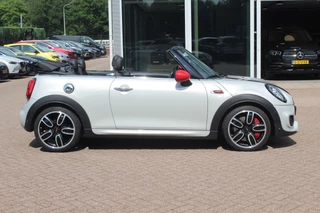 MINI Cooper Cabrio MINI Cooper Cabrio Mini 2.0 John Works Chili / Full options / Camera / JCW Package / Head-up display / DAB / Harman Kardon - afbeelding nr 3
