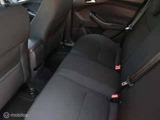 Ford Focus Ford Focus Wagon 125 PK H6 Chroom Trekhaak Lichtmetalen Velgen Parkeersensor - afbeelding nr 22