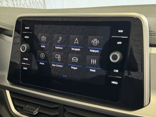 Volkswagen T-Roc Volkswagen T-Roc Cabrio TSI VIR.COCKPIT CARPLAY NAVI IQ.LED STOEL/STUUR.VERW DAB ADAP.CRUISE 05/2024 