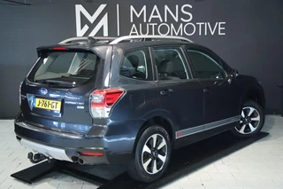 Subaru Forester Subaru Forester 2.0 Premium / PANODAK / CAMERA / STOELVERW / TREKHAAK - afbeelding nr 4