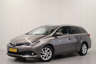 Toyota Auris - 258968637-0