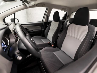 Toyota Yaris Toyota Yaris 1.5 Hybrid Active Automaat (CAMERA, CLIMATE, CRUISE, SPORTSTOELEN, LANE ASSIST, ELEK RAMEN, BLUETOOTH, NIEUWSTAAT) - afbeelding nr 14