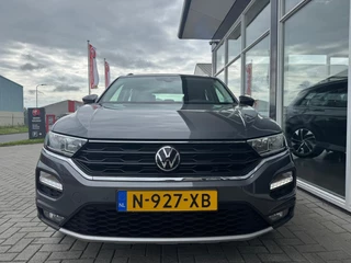 Volkswagen T-Roc Volkswagen T-Roc 1.0 TSI Style | Adaptive Cruise Control | Climate Control | Navi | PDC | Trekhaak | Apple Carplay/Android Auto | - afbeelding nr 22