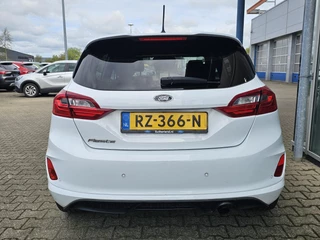 Ford Fiesta Ford Fiesta 1.0 EcoBoost ST-Line Navigatie | Cruise control | Led dagrijverlichting | Climate control | PDC | Lane assist | Dealeronderhouden! - afbeelding nr 4