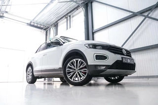 Volkswagen T-Roc Volkswagen T-Roc 1.5 TSI Sport | Panorama | Virtual cockpit | Adaptive cruise | Trekhaak | NL auto | Lease mogelijk | - afbeelding nr 15