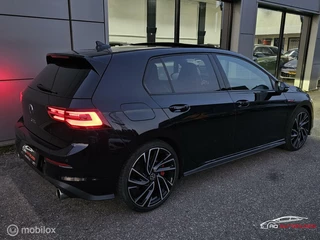 Volkswagen Golf Volkswagen Golf 2.0 TSI GTI Panorama/IQ Light/Leder/Harman Kardon/Camera - afbeelding nr 2