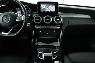 Mercedes-Benz C-Klasse Mercedes-Benz C-klasse 180 AMG | Panoramadak | Leder | Head-Up |  Full LED | Navigatie | Park Assist | Cruise control | Climate control | Bluetooth - afbeelding nr 8