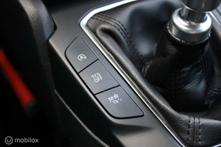 Ford Focus Ford Focus Wagon 1.0 EcoBoost Trend Edition Business 125 PK, Pdc + camera, Cruis, Navi, Clima, App connect, 16 Inch Lmv. - afbeelding nr 28