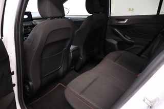 Ford Focus Ford Focus Wagon 1.5 EcoBoost ST-line Business | Full option! | 180pk! - afbeelding nr 9