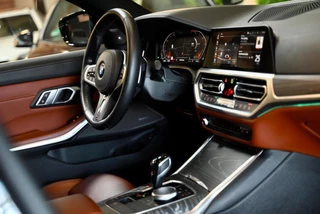 BMW 3 Serie BMW 3-serie 330i M-Sport Individual - Nappaleer - 360 Camera - Adaptive Cruise Control - Stuurverwarming - Keyless Entry - Schuifd - afbeelding nr 23