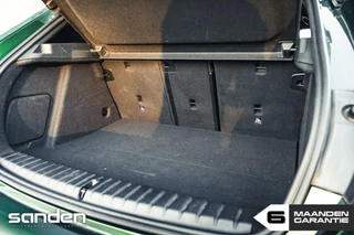 BMW 1 Serie BMW 1-serie M135i xDrive|individual color|H&R|gele DRL|concaver - afbeelding nr 96