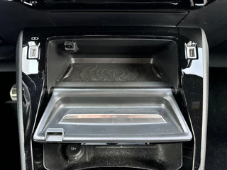 Peugeot e-2008 Peugeot e-2008 EV GT Pack 50kWh || Pano || 3 Fase || Keyless - afbeelding nr 24