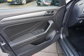Volkswagen T-Roc VOLKSWAGEN T-Roc 1.5 TSI 150pk 7-DSG Style Carplay Camera El.achterklep - afbeelding nr 20