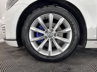 Volkswagen Passat Volkswagen Passat Variant 1.4 TSI GTE Highline Aut. *FULL-LED | ADAPTIVE-CRUISE | ERGONOMIC-SPORTSEATS | KEYLESS | NAVI-FULLMAP | ECC | PARKPILOT | HEATED-SEATS | SHIFT-PADDLES | AMBIENT-LIGHT | TOWBAR | 17''ALU* - afbeelding nr 24