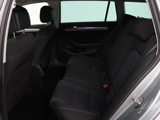 Volkswagen Passat Volkswagen Passat 1.4 TSI PHEV GTE Business | Adaptive cruise |  Camera | Carplay | Stoelverwarming | Massage | Navigatie | Full LED - afbeelding nr 9
