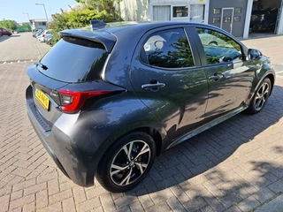 Toyota Yaris Toyota Yaris 1.5 Hyb. 115 Dynamic + comfort pakket parkeersensoren - afbeelding nr 3