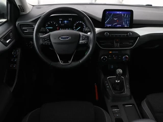 Ford Focus Ford Focus 1.0 EcoBoost Hybrid Trend Edition Business |  Camera | Carplay | Full LED | Navigatie | Sportstoelen | Airco | Cruise control | Parkeerhulp | Bluetooth - afbeelding nr 3