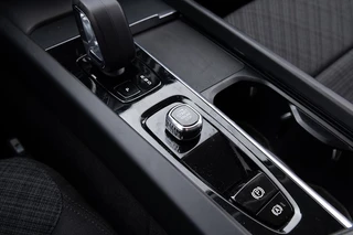 Volvo V60 Volvo V60 2.0 B4 Core | Trekhaak | NAVI | Automaat *2e Pinksterdag OPEN v.a 11u tot 17u* - afbeelding nr 13