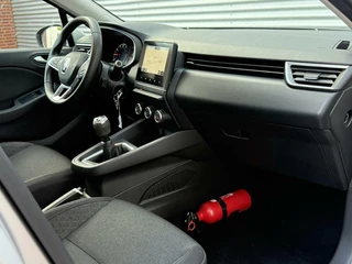 Renault Clio Renault Clio 1.0 TCe Carplay Cruise Trekhaak Navi Led 2020 Uniek 49043 KM Gereden Eerste Eigenaar - afbeelding nr 19