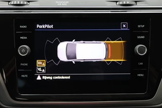 Volkswagen Touran Climate, ACC, Stoelverwarming, Elektrische Achterklep, Trekhaak, 18'' - afbeelding nr 40