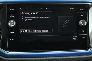 Volkswagen T-Roc Volkswagen T-Roc 1.5 TSI Sport | Stoelverwarming | Full LED |  Trekhaak | Navigatie | Climate control | PDC | Sportstoelen | Cruise control | Bluetooth - afbeelding nr 12
