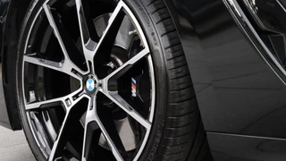 BMW 8 Serie | Bowers & Wilkins | Stoelventilatie | Head-up | Laserlight | M Onderstel Professional - afbeelding nr 5
