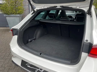 CUPRA Leon Sportstourer CUPRA Leon Sportstourer 1.4 E-HYBRID VZ 245PK - PANO - CAMERA - 19 INCH - afbeelding nr 17