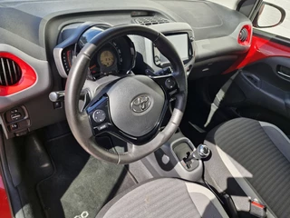 Toyota Aygo Toyota Aygo 1.0 VVT-i x-play Automaat | Apple Carplay | Andoid Auto | Achter - afbeelding nr 6
