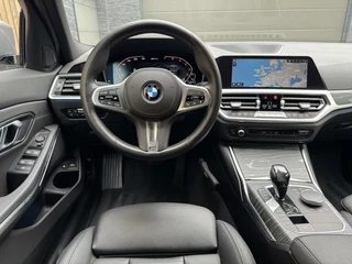 BMW 3 Serie BMW 3-serie Touring 330e Automaat | Leer | Adaptieve cruise control | DAB radio | Getint glas | LED verlichting | Stoelverwarming | Audio installatie | Apple CarPlay | Parkeersensoren voor en achter - afbeelding nr 41