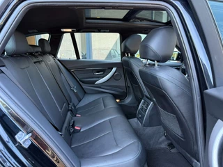 BMW 3 Serie BMW 3 Serie Touring 320i M-Sport,Pano,Leer,NaviPro,Carplay,LED,Stoelverw,Cruise - afbeelding nr 49