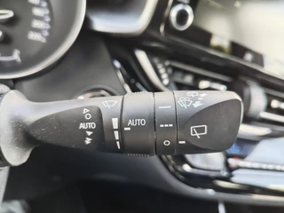 Toyota C-HR Toyota C-HR 2.0 Hybrid GR-Sport | Trekhaak | JBL | Navi | Sensoren | - afbeelding nr 13