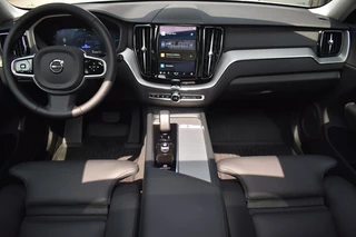 Volvo XC60 Volvo XC60 T6 350PK AWD Plus Dark | Climate | Getint Glas | Trekhaak - afbeelding nr 3