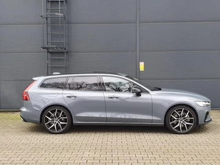 Volvo V60 Volvo V60 2.0 T8 Recharge AWD R-Design - 1 JR GARANTIE / EXTRA SET / TREKHAAK / PANO / 360CAM / H-K / LEDER+MEMORY / VOORRUITVERW! - afbeelding nr 11