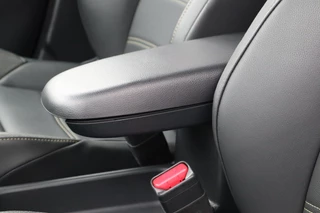 Toyota Yaris Cross Toyota Yaris Cross 1.5 Hybrid Launch Edition Head-up/Blindspot/Leder - afbeelding nr 18