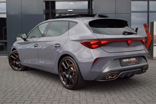 CUPRA Leon CUPRA Leon VZ 1.5e-Hybrid 272pk Performance /Panodak /19 Inch Lm/Intelligent Drive - afbeelding nr 2