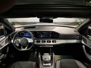 Mercedes-Benz GLE Mercedes-Benz GLE 350e AMG // Luchtvering // Soft Close // Alcantara Hemel // Trekhaak 3.500kg // Panoramadak // Head-Up // Burmester // Memory - afbeelding nr 11