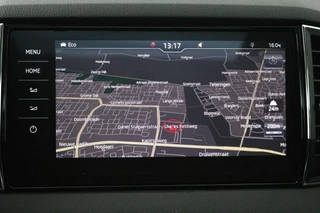 Škoda Karoq Skoda Karoq 1.5 TSI ACT Style Business (PANORAMADAK, STOELVERWARMING, CAMERA, ELEKTR STOELEN, SFEERVERLICHTING, NL-AUTO) - afbeelding nr 13