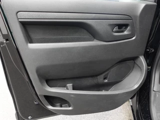 Peugeot Expert Peugeot Expert 1.5 BlueHDI 120PK L2H1 Airco Navi Trekhaak Carplay Cruise Control Side Bars - afbeelding nr 11