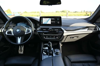 BMW 5 Serie BMW 5-serie 530e LCI | Softclose  | Stuurverwaming  | H&K  | - afbeelding nr 9