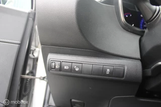 Toyota Corolla Toyota Corolla 1.8 Hybrid Business Intro | Parkeersensoren voor en achter | Stoelverwarming | NL Auto Boekjes. - afbeelding nr 28