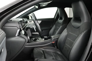 Mercedes-Benz A-Klasse Mercedes-Benz A-klasse 250e AMG Night | Carplay | Stoelverwarming |  Full LED | Sfeerverlichting | Leder/Alcantara | Navigatie | Park Assist - afbeelding nr 5
